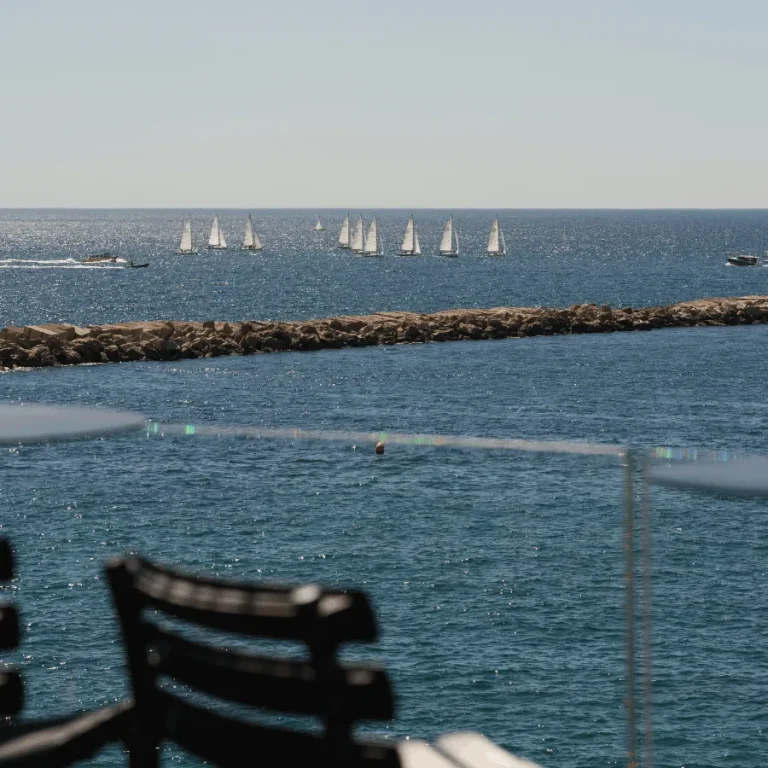 hotel-les-bords-de-mer-rooftop-marseille